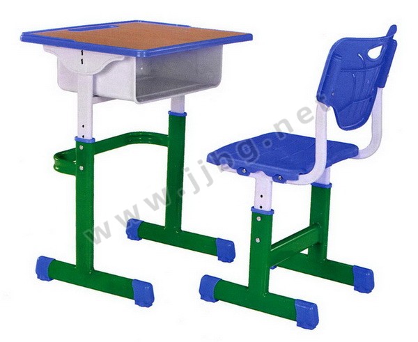 點擊查看商品:課桌椅